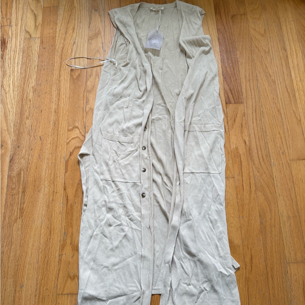 NWT Long Beige Sleeveless Cardigan